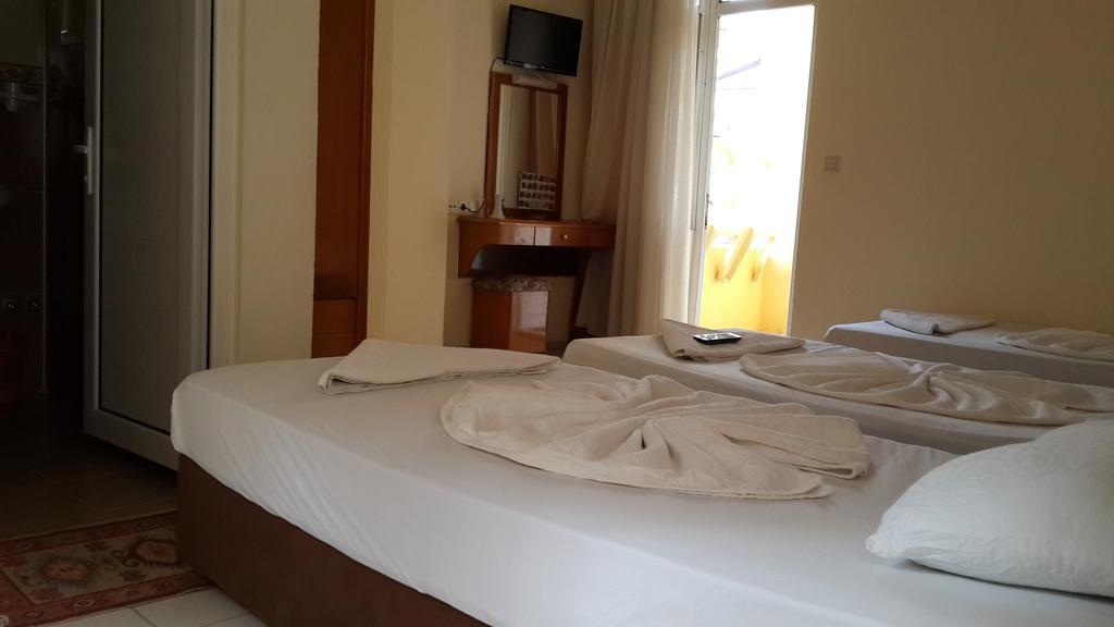 Caner Hotel เกเมร์ ห้อง รูปภาพ